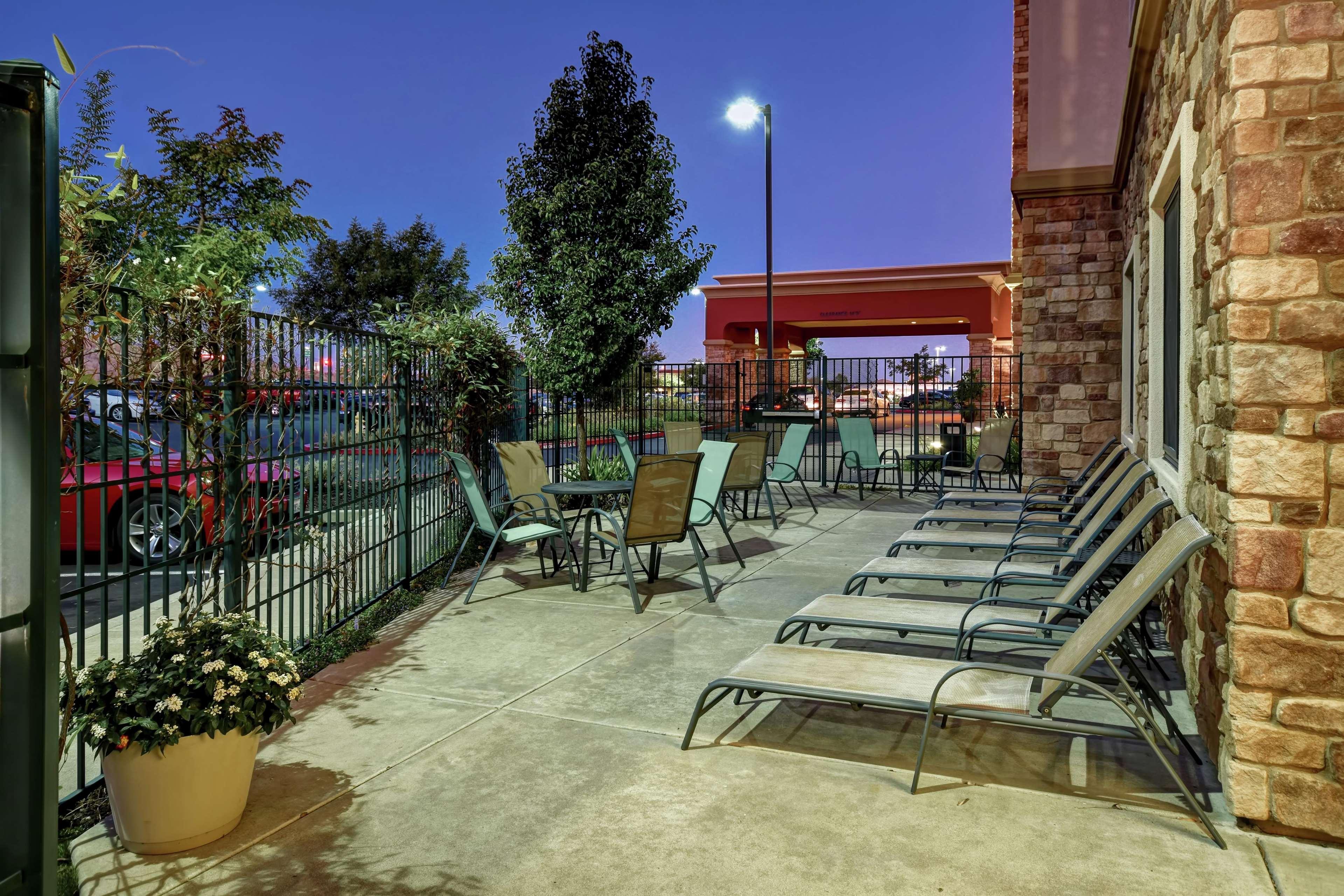 Hampton Inn & Suites Folsom Exterior foto